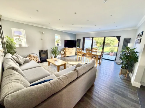Chalet Bungalow Main Photo