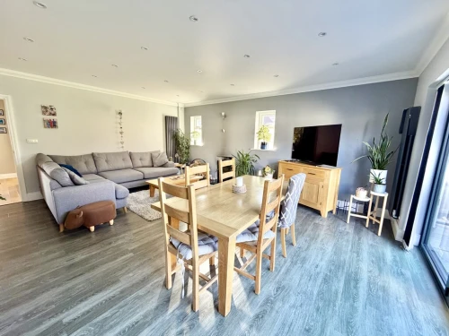 Chalet Bungalow Main Photo