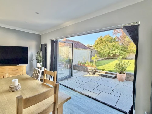 Chalet Bungalow Main Photo