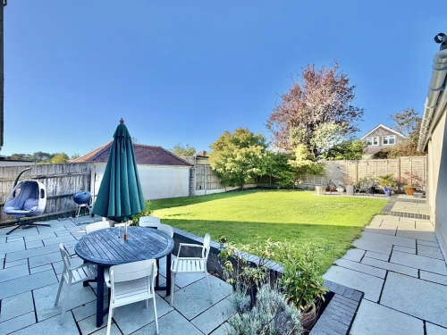 Chalet Bungalow Main Photo