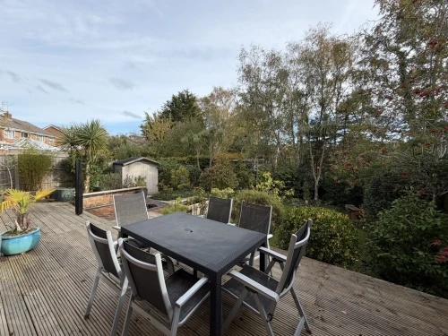 Semi-Detached House Main Photo