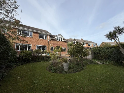 Semi-Detached House Main Photo