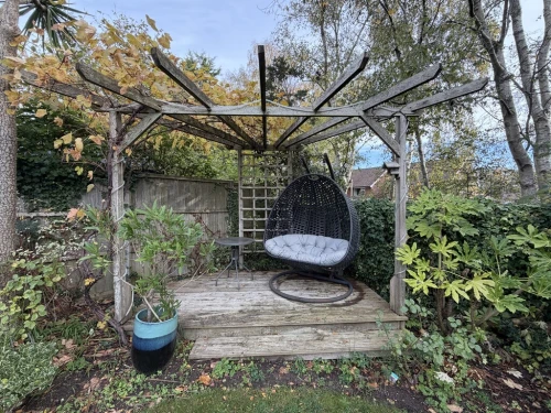Semi-Detached House Main Photo