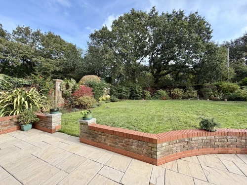 Detached House Main Photo