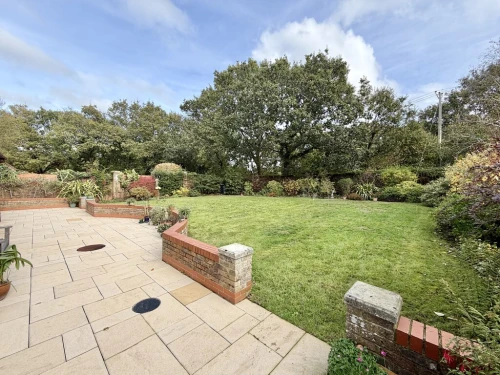 Detached House Main Photo