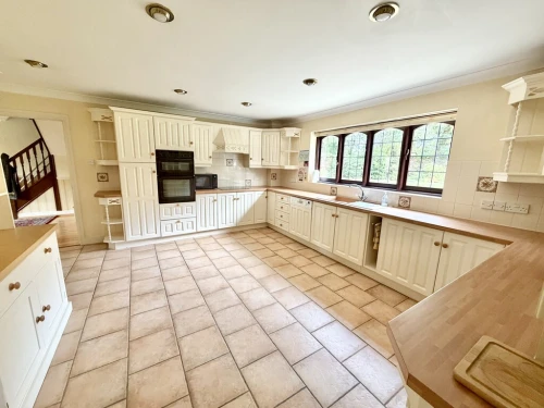 Detached House Main Photo