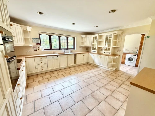 Detached House Main Photo