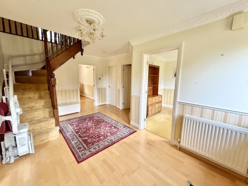 Detached House Main Photo