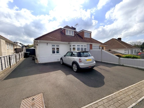 Semi-Detached Bungalow Main Photo
