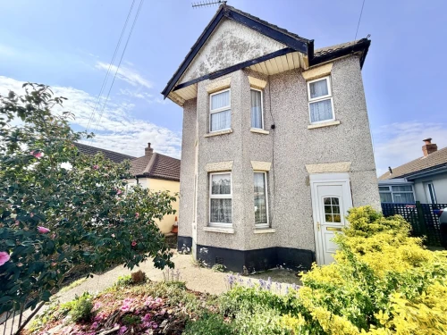 Detached House Main Photo