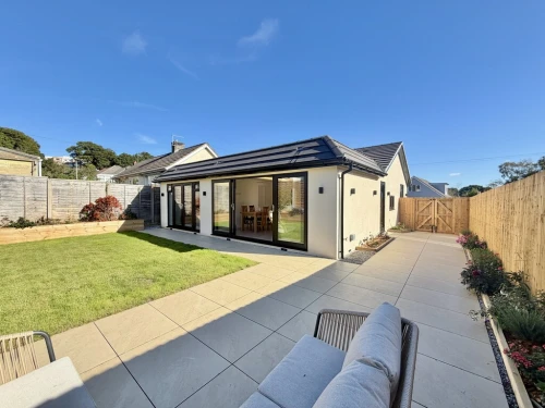 Detached Bungalow Main Photo