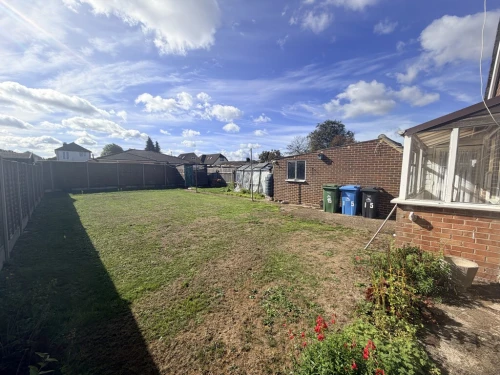 Detached Bungalow Main Photo