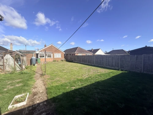 Detached Bungalow Main Photo