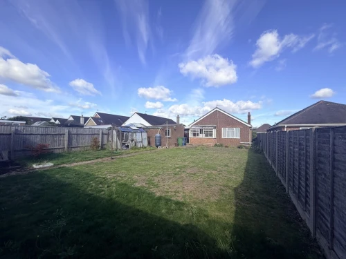 Detached Bungalow Main Photo