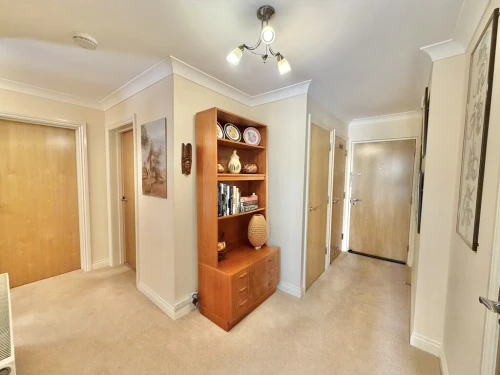 Apartment Main Photo