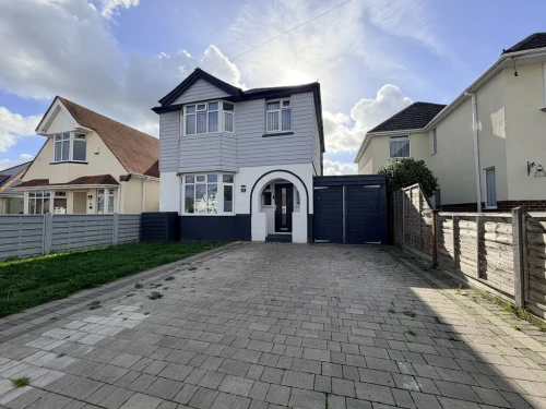 Detached House Main Photo