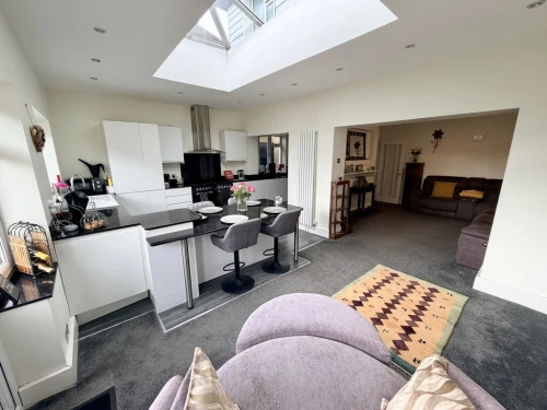 Detached House Main Photo