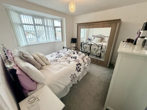 Detached House Main Photo