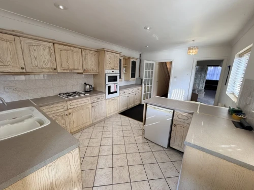Detached House Main Photo