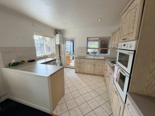 Detached House Main Photo