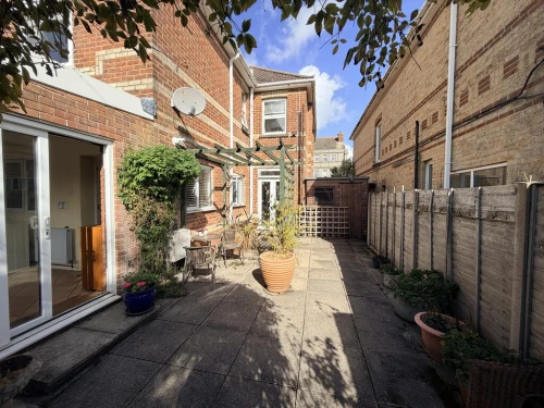 Detached House Main Photo