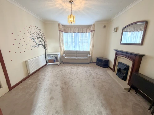 Detached House Main Photo