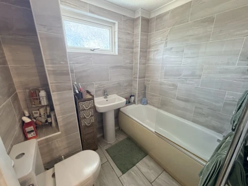 Mid Terraced House Main Photo