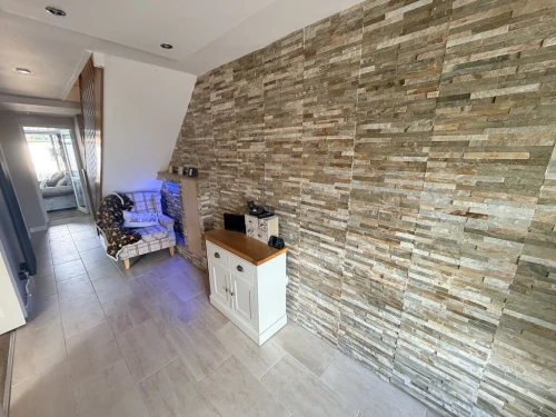 Mid Terraced House Main Photo