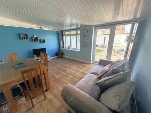 Mid Terraced House Main Photo