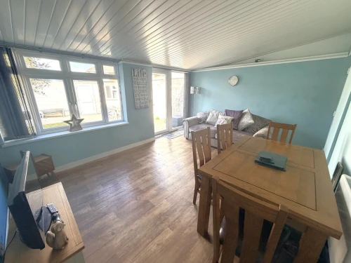 Mid Terraced House Main Photo