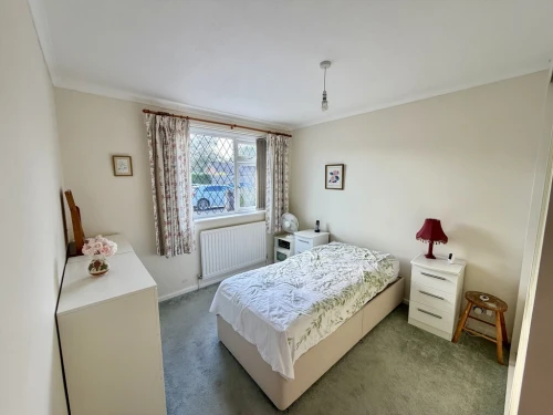 Detached Bungalow Main Photo