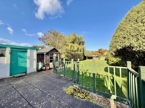 Detached Bungalow Main Photo