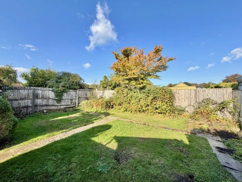 Detached Bungalow Main Photo