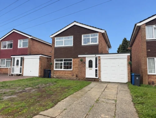 Detached House Main Photo