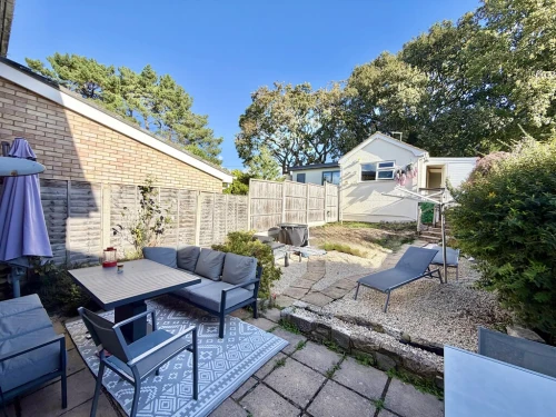 Semi-Detached House Main Photo