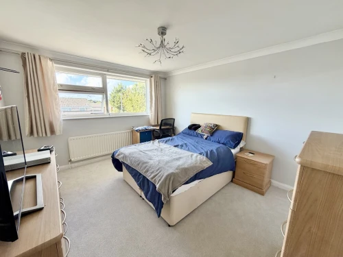 Semi-Detached House Main Photo