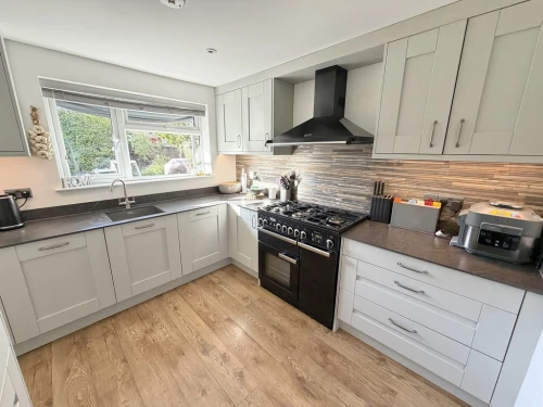 Semi-Detached House Main Photo