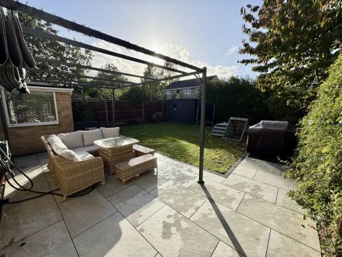 Semi-Detached House Main Photo