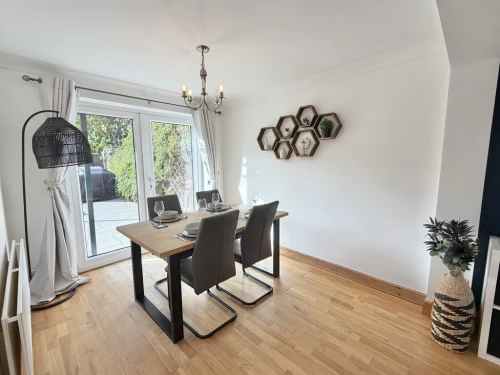Semi-Detached House Main Photo